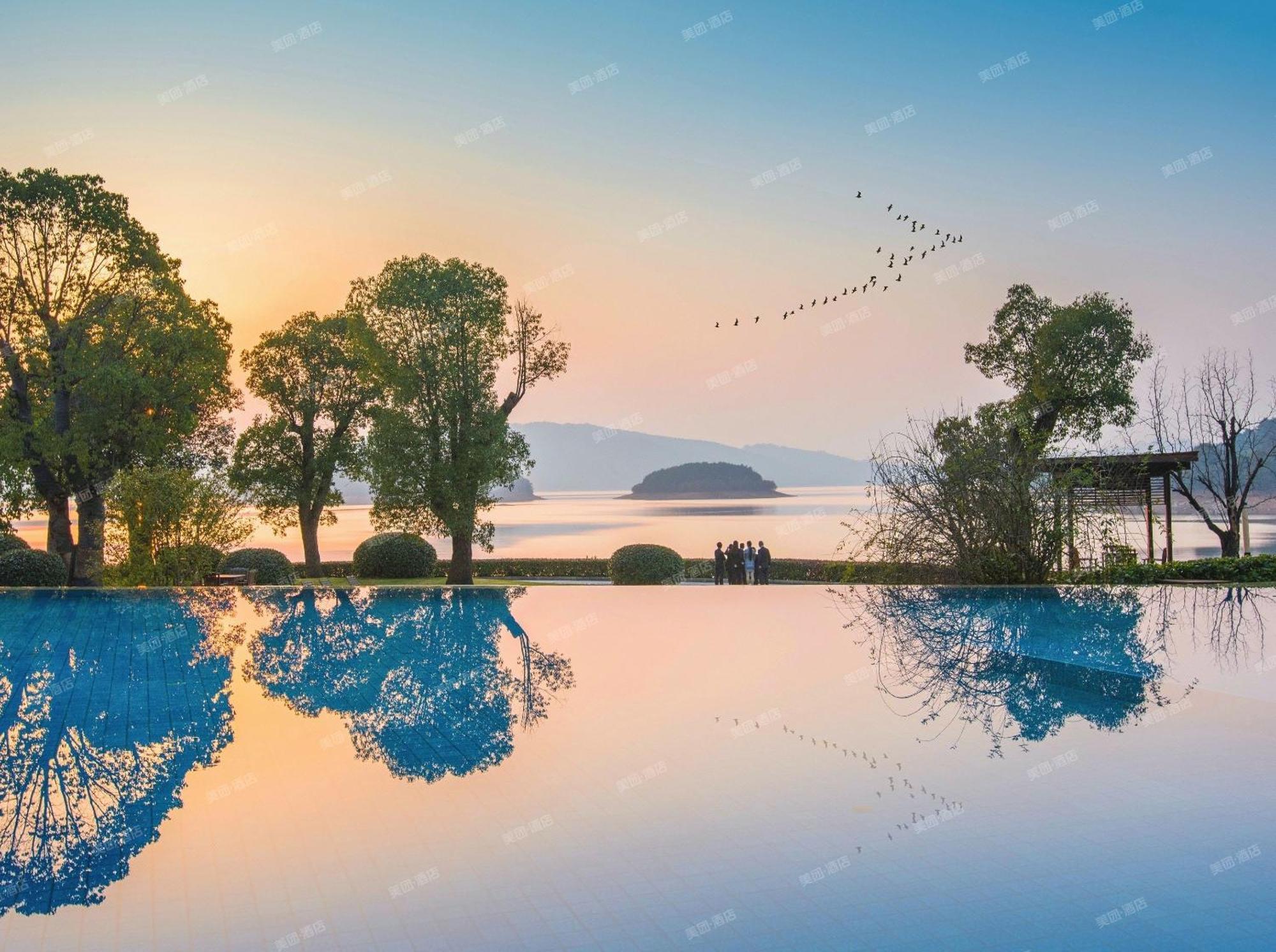 Intercontinental One Thousand Island Lake Resort By Ihg Chun'an Bagian luar foto