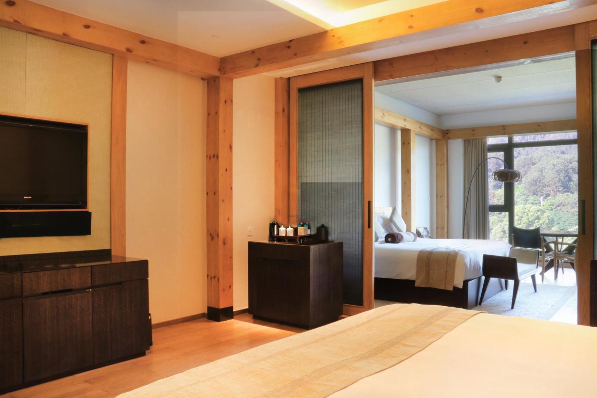 Intercontinental One Thousand Island Lake Resort By Ihg Chun'an Bagian luar foto